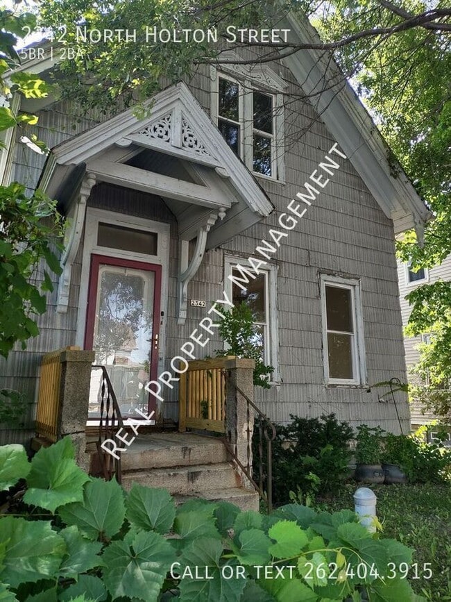 Building Photo - 2342 N Holton St Rental
