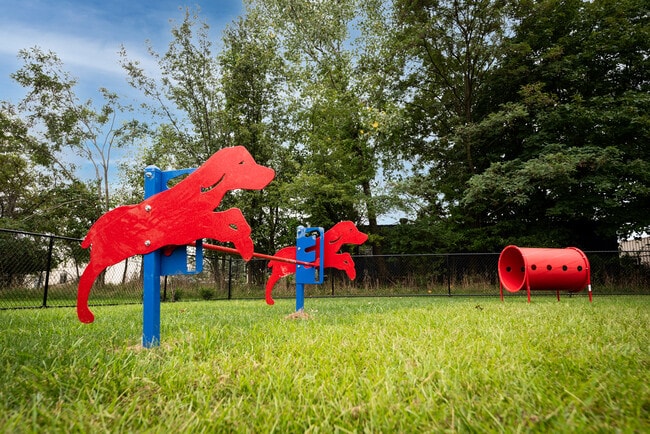 Photo - Carlton Apartments