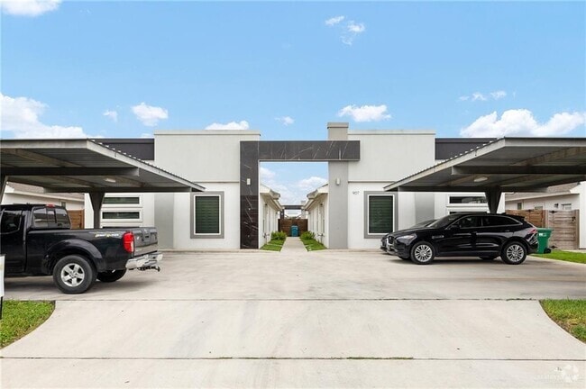 Building Photo - 907 W Carmel Ave Unit 3 Rental
