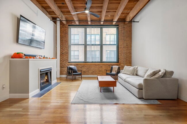 Photo - 1727 S Indiana Ave Unidad 320