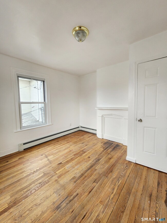 Photo - 202 Harral Ave Unit B