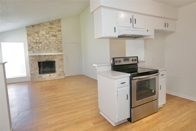 Photo - 1301 Glenda Dr Unit B