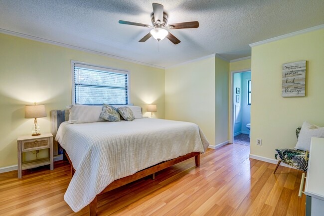 Photo - 2239 Wells Ave