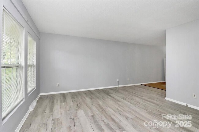 Photo - 4709 Americana Ave