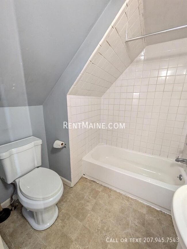 Photo - 15 Elm St Unit Apt #3