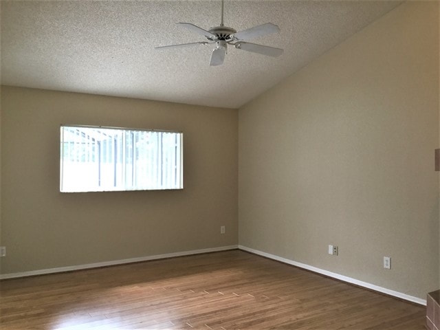 Photo - 1056 Condor Pl