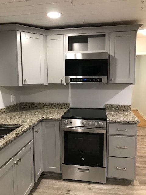 Building Photo - 57 Utica St Unit 55 Utica Back