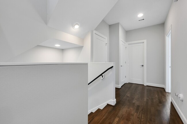 Photo - 1715 Goliad St