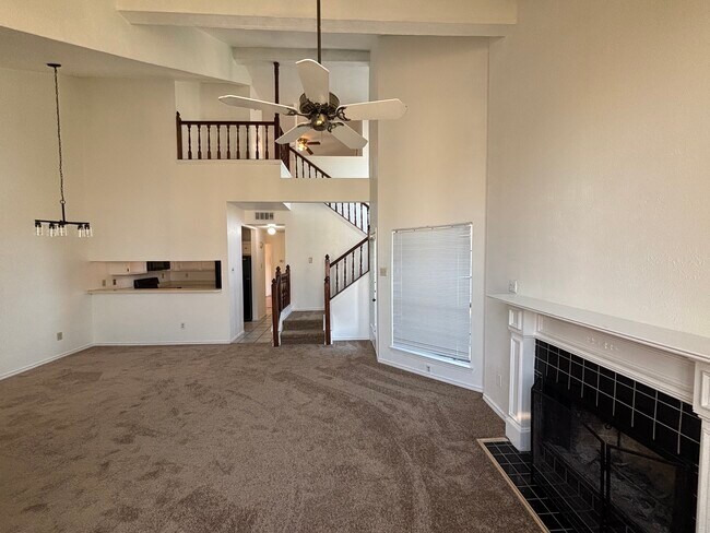 Photo - 4719 N Galloway Ave Unit 203