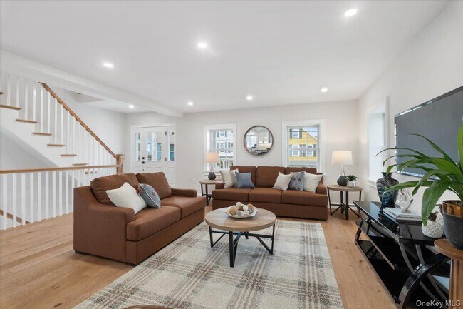 Photo - 32 Ackerman St