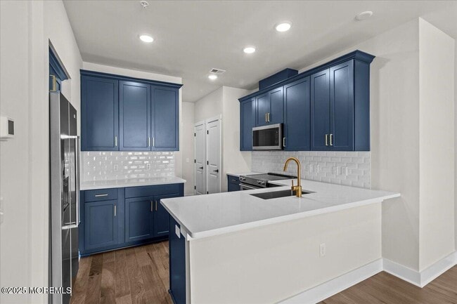 Photo - 1403 Kingsley St Unit 209
