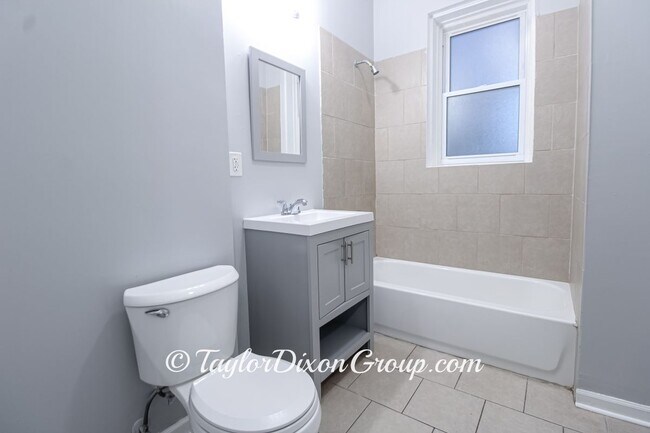 Photo - 6611 S Greenwood Ave