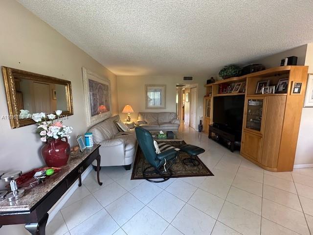 Photo - 300 SW 134th Way Condominio Unidad 314E