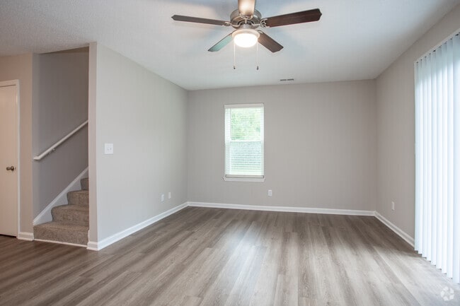 3 habitaciones, 2,5 baños - 130 m² - Área habitable - North Chase Apartments