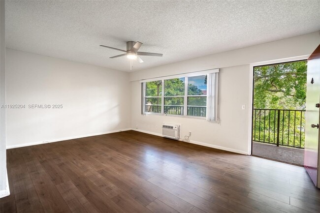 Photo - 100 SW 132nd Way Unit 306K
