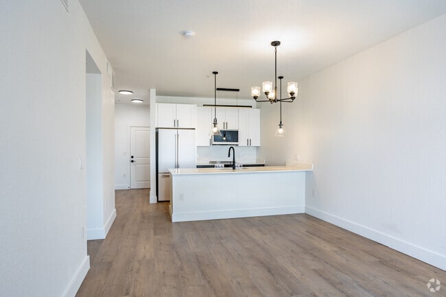 1HAB, 1BA - 829SF - El Córdoba - Cocina - Portola at SouthGlenn