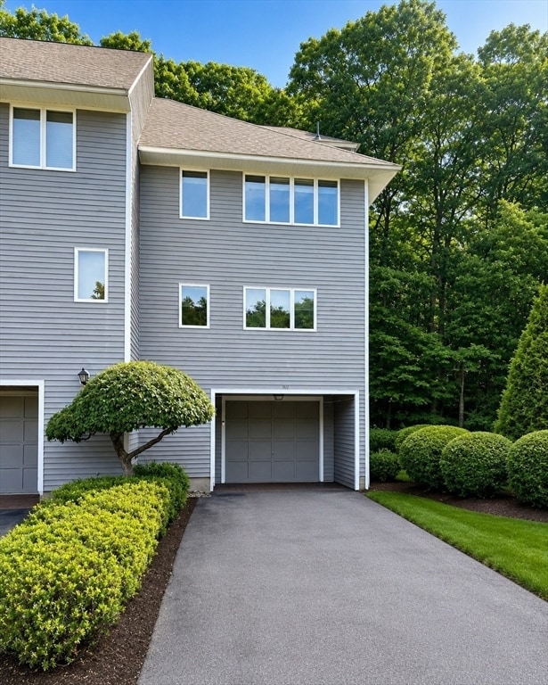 Building Photo - 701 Sherwood Forest Ln