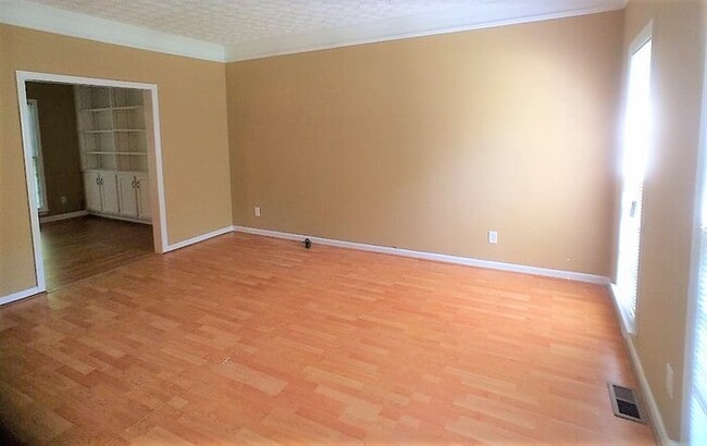 Photo - 2213 McQuiston Dr