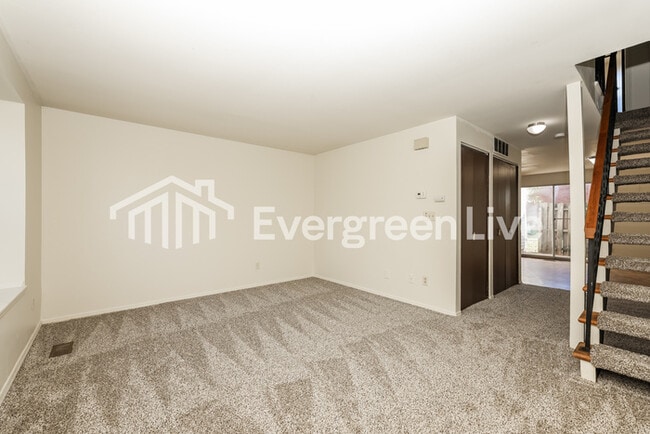 Photo - 5871 Taylorsville Rd