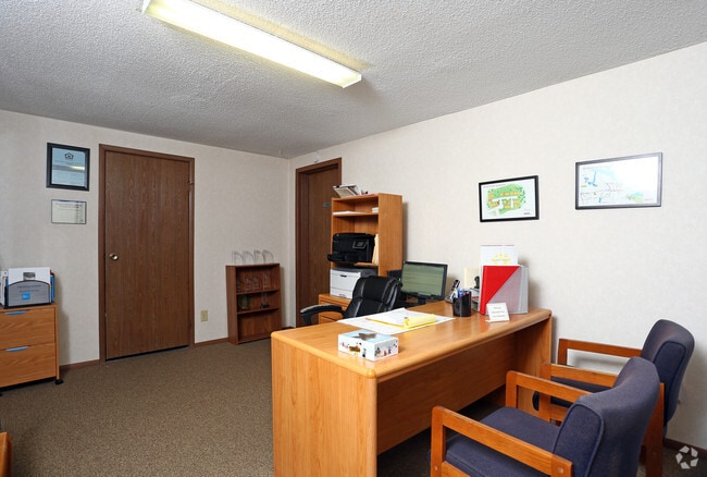 Leasing Office - Heatherwood of Ravenna