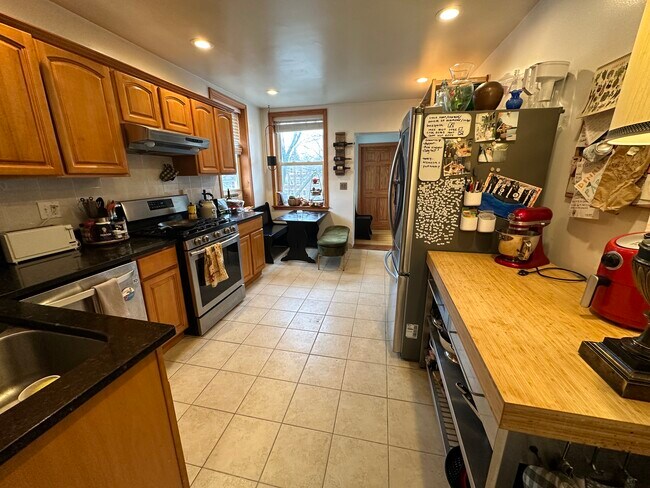 Photo - 25 Gibbs St Unit 1