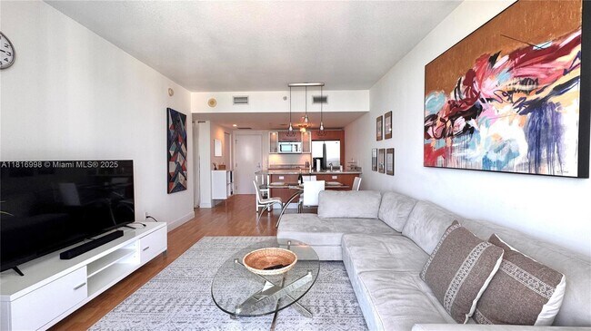Photo - 185 SW 7th St Condo Unit 3908