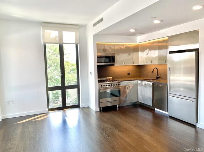37-40-40 27th St Unidad 4E