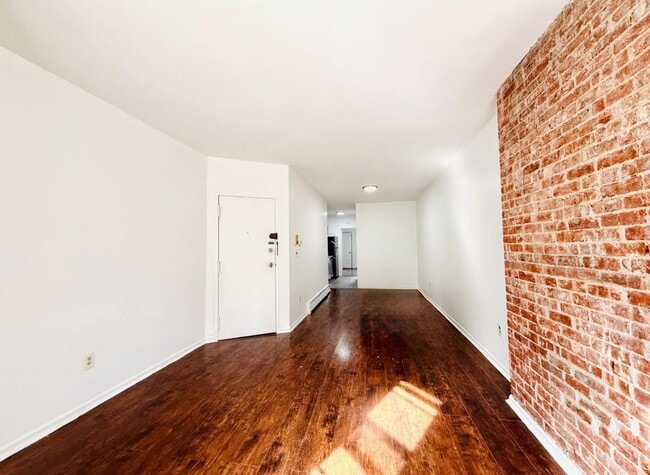 Building Photo - 3027 John F. Kennedy Blvd Rental