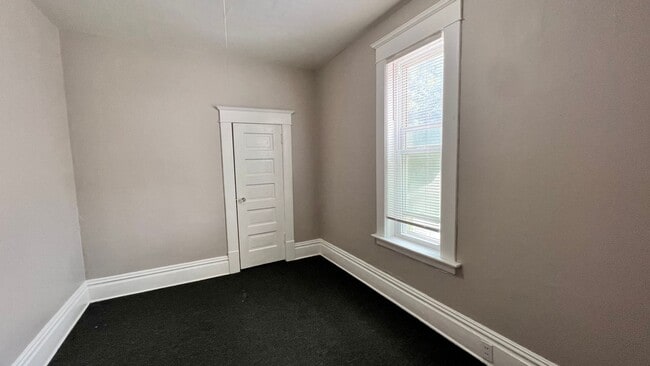 Photo - 860 Tenth NW Unit Apt C3