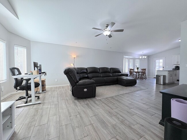 Photo - Beautiful 3 Bed 2 Bath with Refrig A/C!