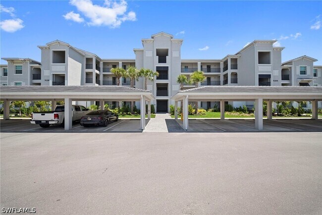 Building Photo - 15285 Grn Acrs Ave Unit 414