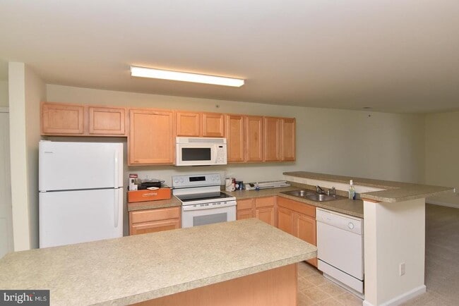 Photo - 1306 Caitlins Way