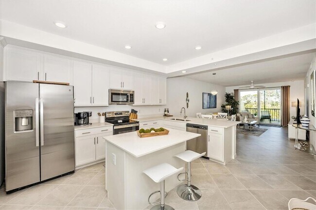 12240 Wellen Golf St Unit 204