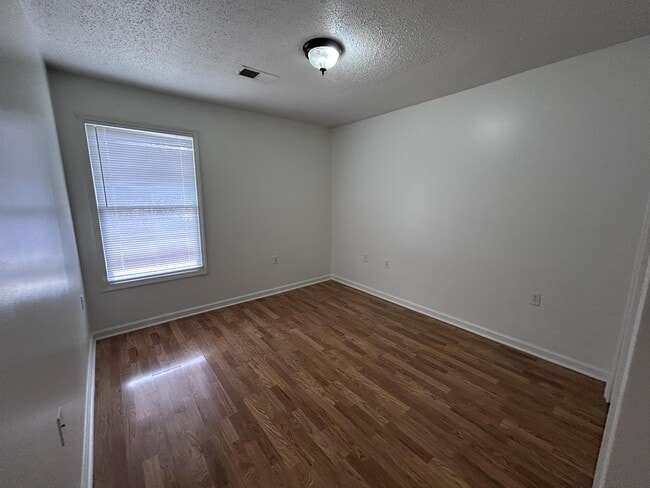 Photo - 71 Driftwood Cir