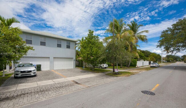 Photo - 619 SW 17th St