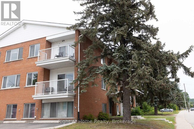 Photo - 2418 Trout Lake Rd Unit 7