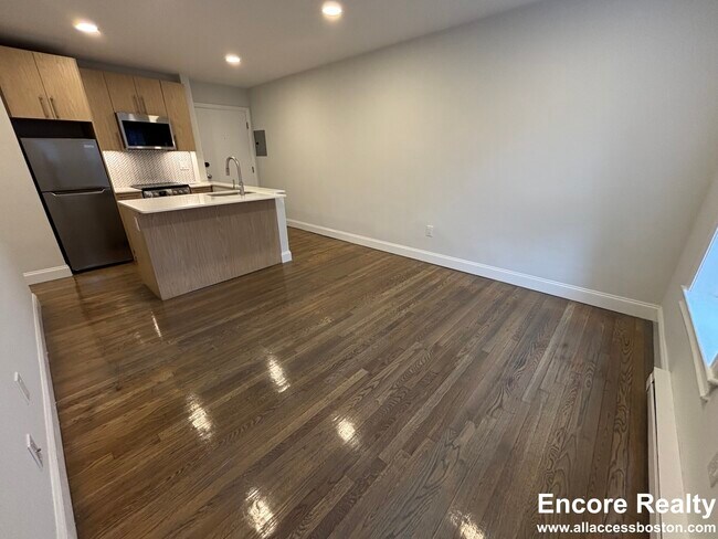 Photo - 529 Beacon St Unit 21