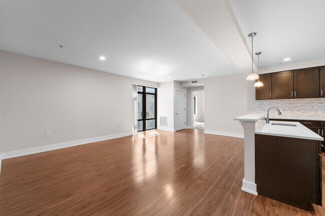 Photo - 1040 John F. Kennedy Blvd Unit 305