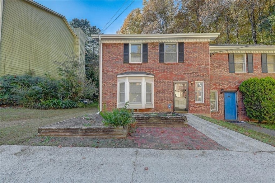 Photo - 4548 Coopers Creek Pl SE
