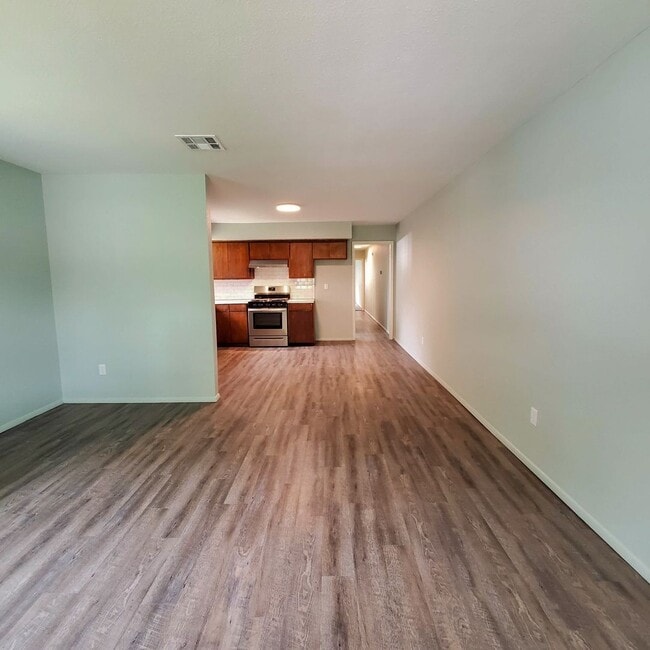 Photo - 1117 E Parker St Unidad 1119 East Parker Street-1