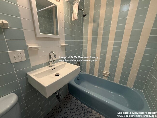 Photo - 1669 Commonwealth Ave Unit 33