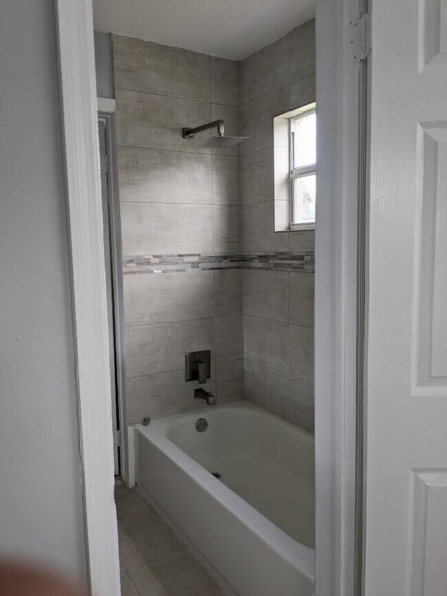 209 Avondale Dr Condo For Rent in Pompano Beach, FL