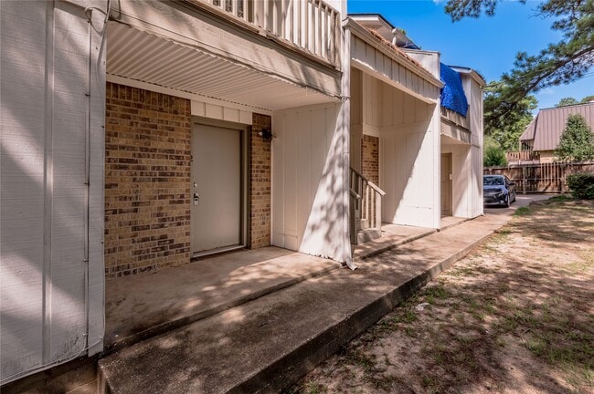 Photo - 1329 Windsor St