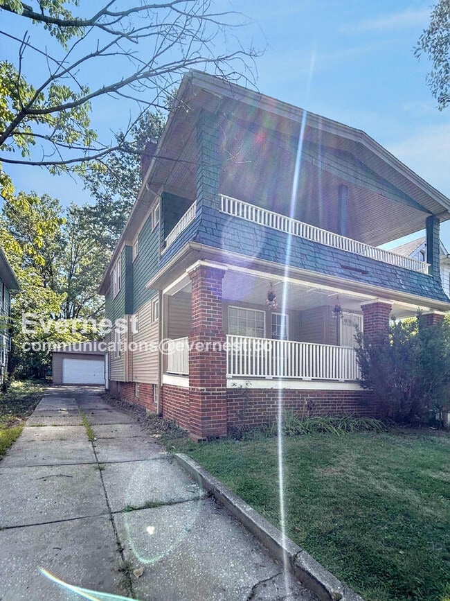 Building Photo - 931 Helmsdale Rd Rental