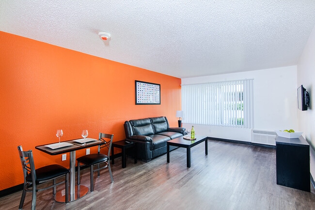 Photo - Siegel Select Dallas