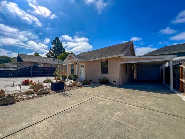25 Berna Ave