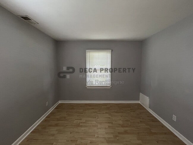 Photo - 1175 Gahan Dr