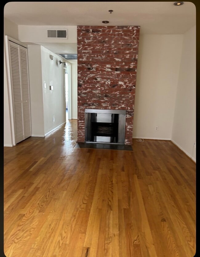 Photo - Burton Way Apartments