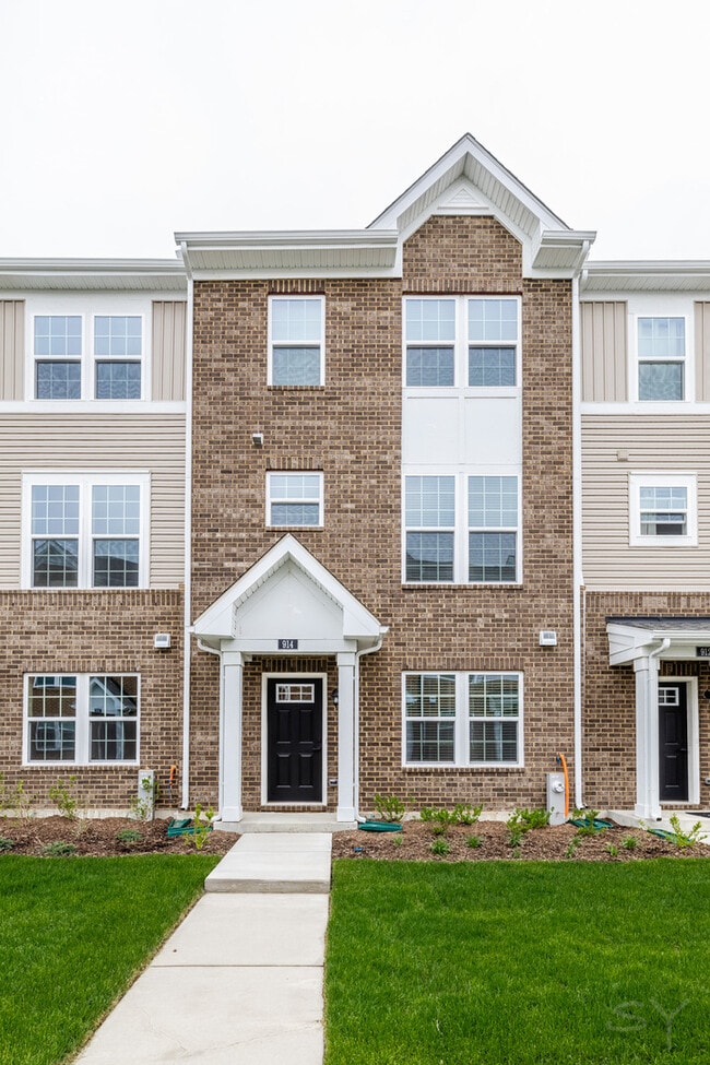 Photo - 914 Jenkins Ct Townhome