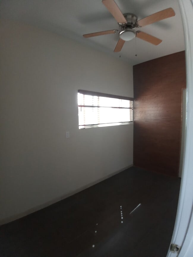Photo - 1921 Knoxville Ave Apartments Unit 19211/2